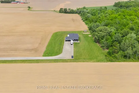 818 Oil Heritage Road, ON N0P 1M0