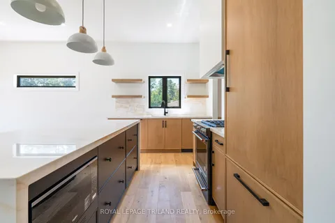 34 Alberta Street, ON N0M 1T0