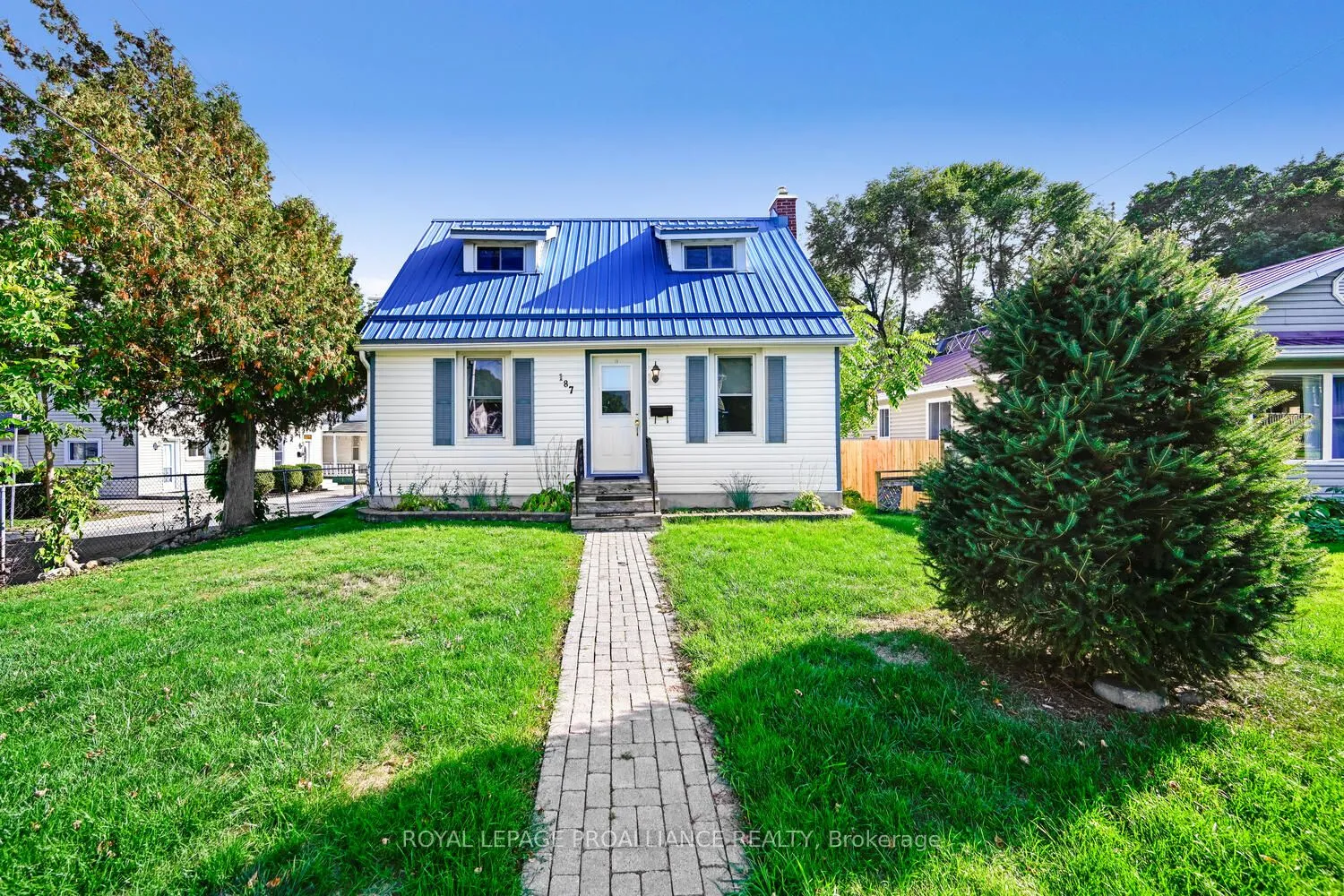 187 James Street, ON K6V 1L4