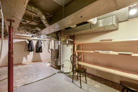 187 James Street, ON K6V 1L4