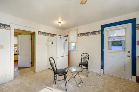 187 James Street, ON K6V 1L4