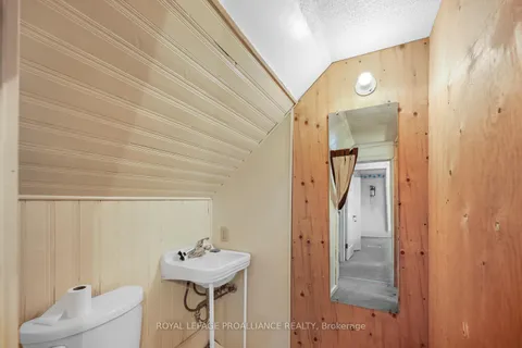 187 James Street, ON K6V 1L4