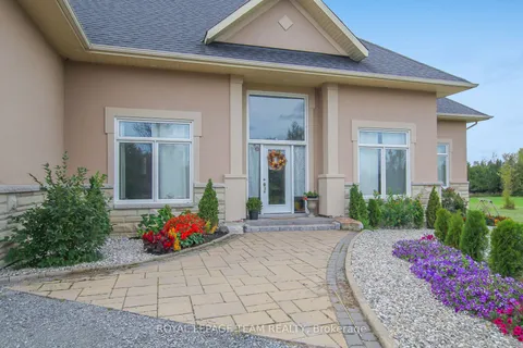 195 Stonewood Drive, ON K7C 3P2