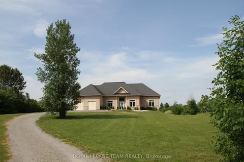 195 Stonewood Drive, ON K7C 3P2