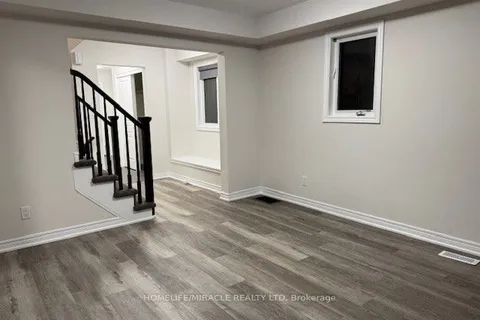 173 Winterberry Boulevard, ON L2V 0C2