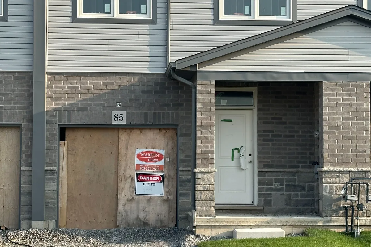 85 Elvira Way, ON L2V 0M7