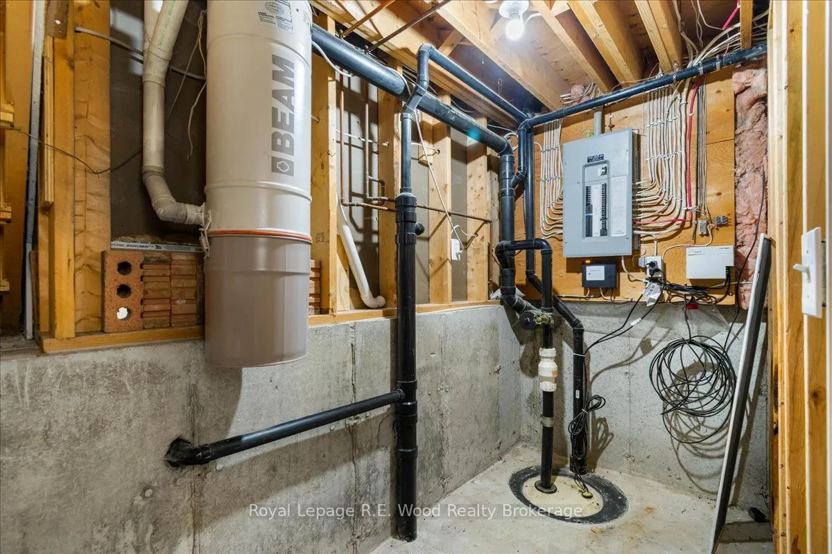 71 North Street, ON N0J 1R0