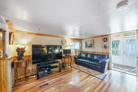 1291 Muskoka Rd 118 N/A, ON P1L 1W8