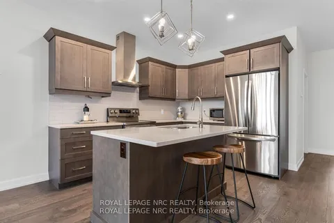 28 Campbell Street, ON L2V 0J3