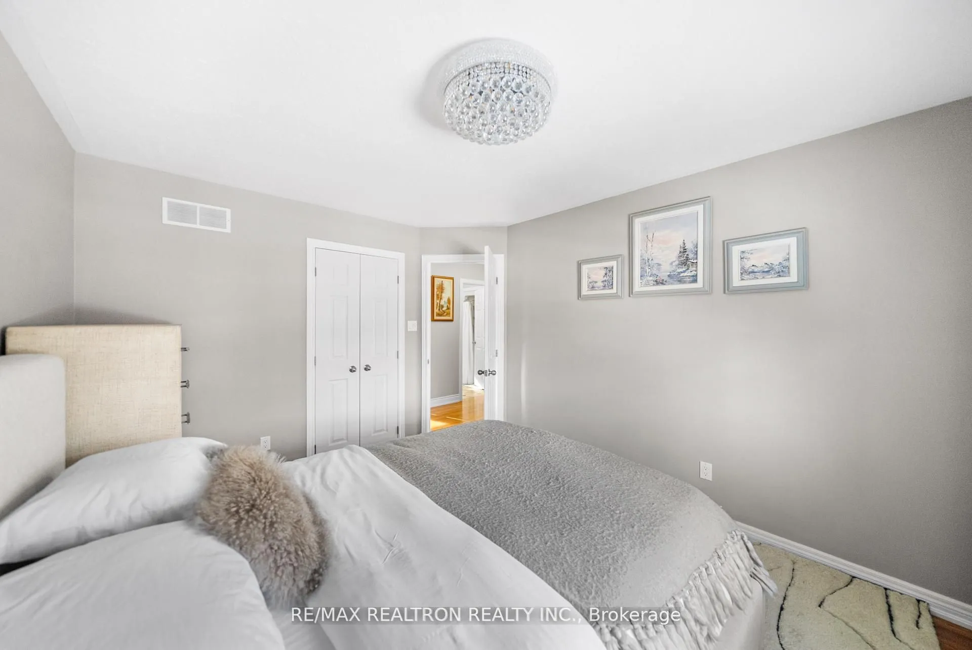 100 Birch Grove, ON L9V 2W3