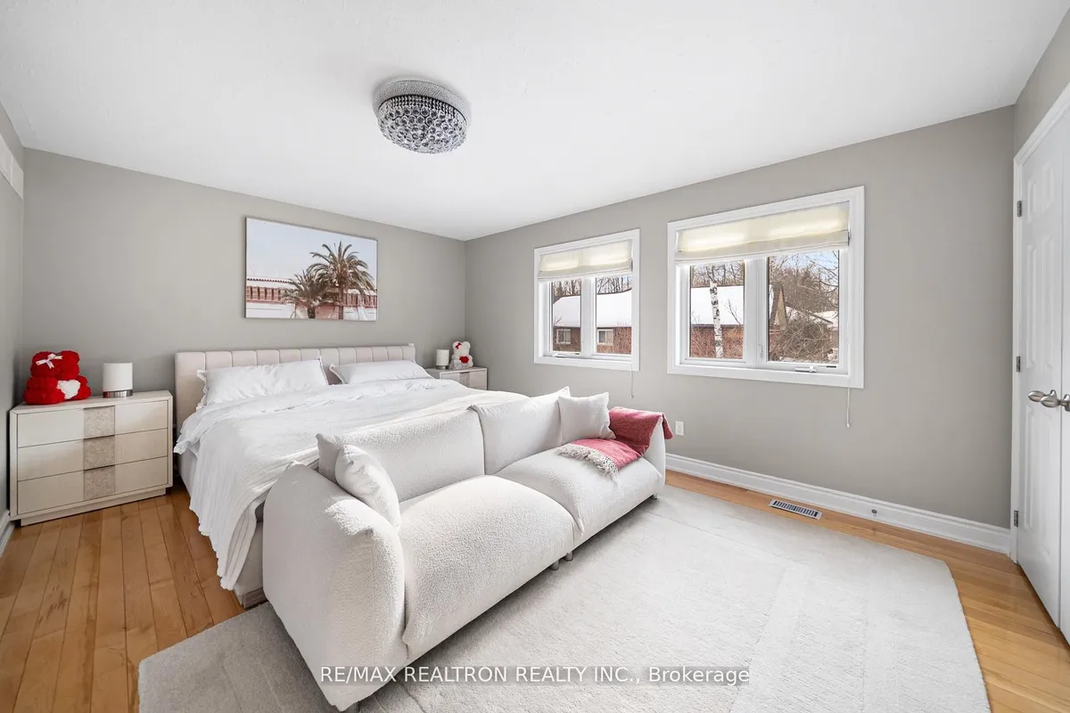 100 Birch Grove, ON L9V 2W3