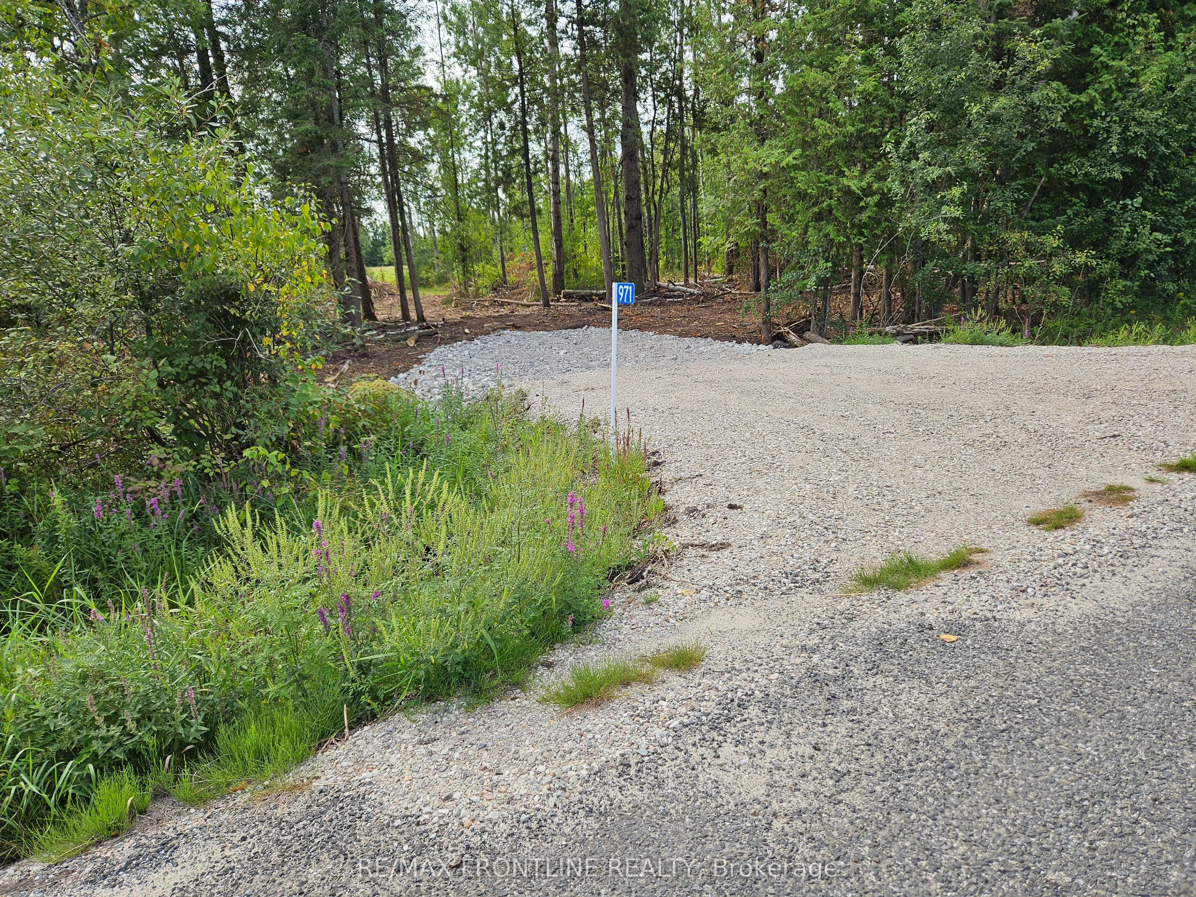 971 Bathurst 7th Concession, ON K7H 3C9