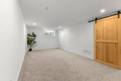 653 Putney Crescent, ON K2S 2N7