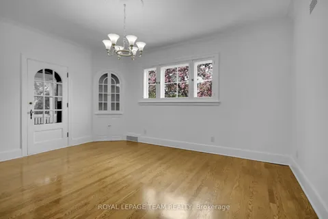 105 Kenilworth Street, ON K1Y 3Y8