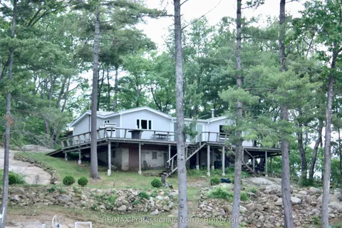 385 Island 38 N/A, ON K0L 2H0