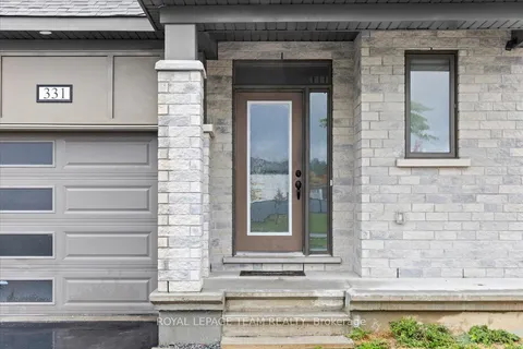 331 Crossway Terrace, ON K2S 2Z3