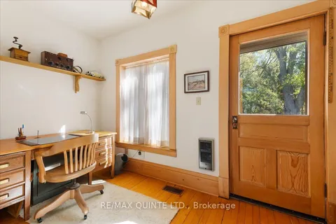 1120 Huffs Island Road, ON K8N 4Z7