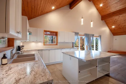 202 Yellek Trail, ON P1B 8G5