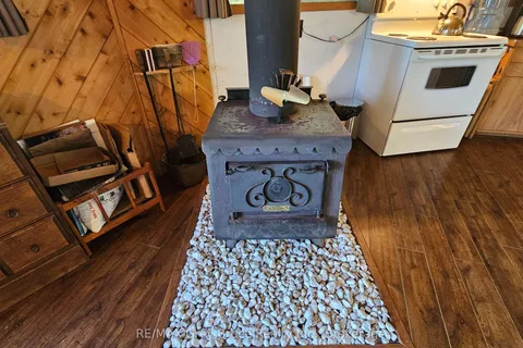 8 CARTER Road, ON N0H 1W0