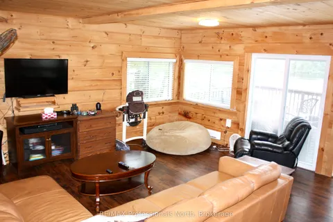 388 Island 38 N/A, ON K0L 2H0