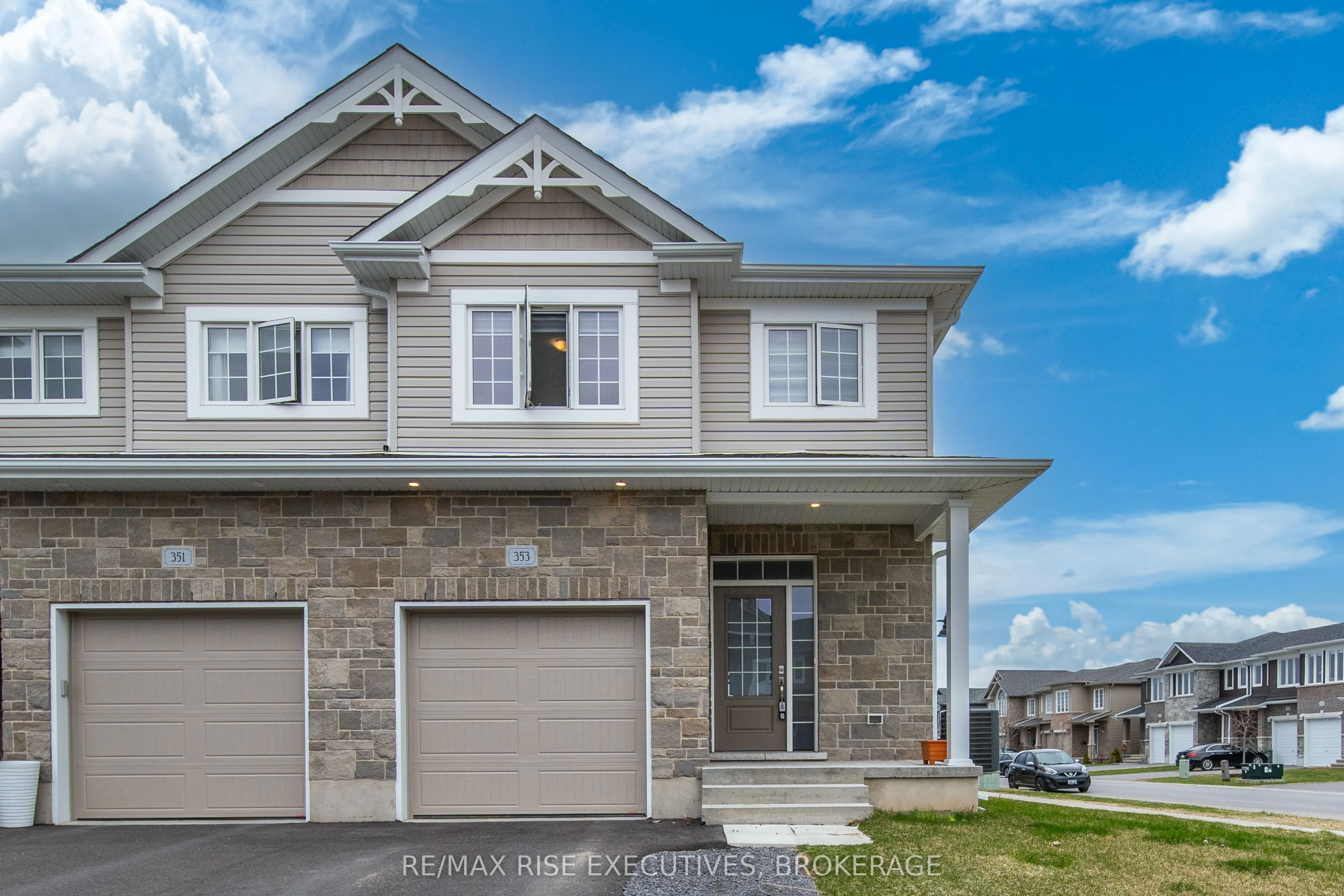 353 Buckthorn Drive, ON K7P 0S1