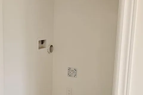 32 Reid Avenue, ON L8H 0B5