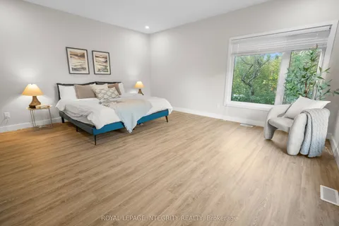 247 Granville Street, ON K1L 6Z3