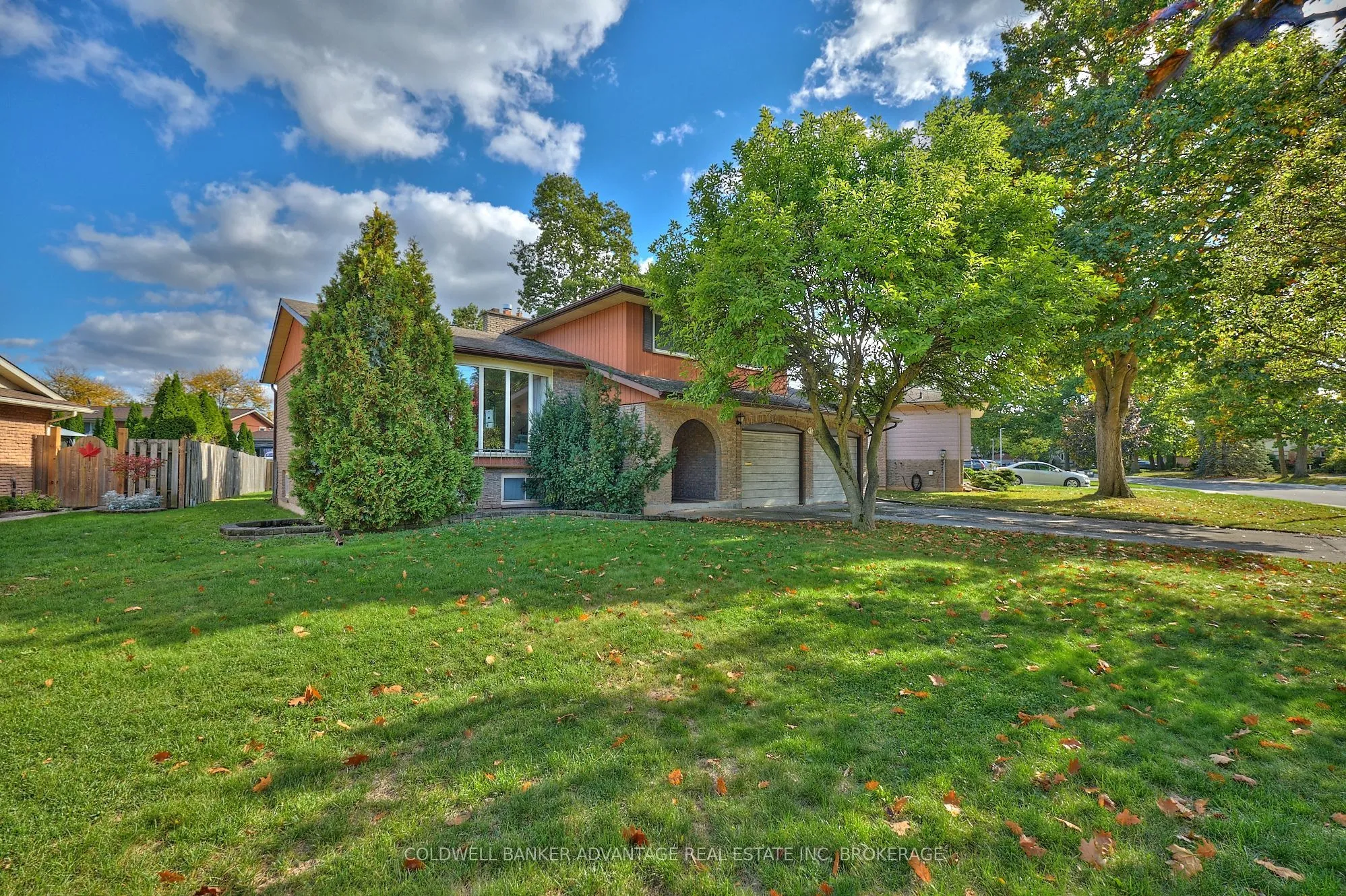 47 SHERWOOD FOREST Trail, ON L3C 5X7