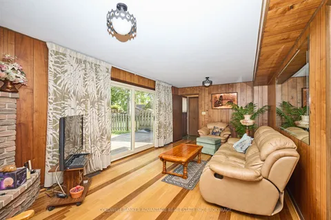 47 SHERWOOD FOREST Trail, ON L3C 5X7