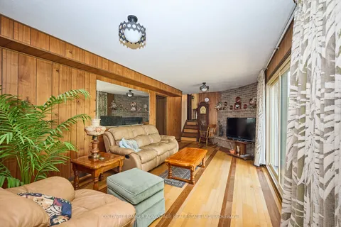 47 SHERWOOD FOREST Trail, ON L3C 5X7