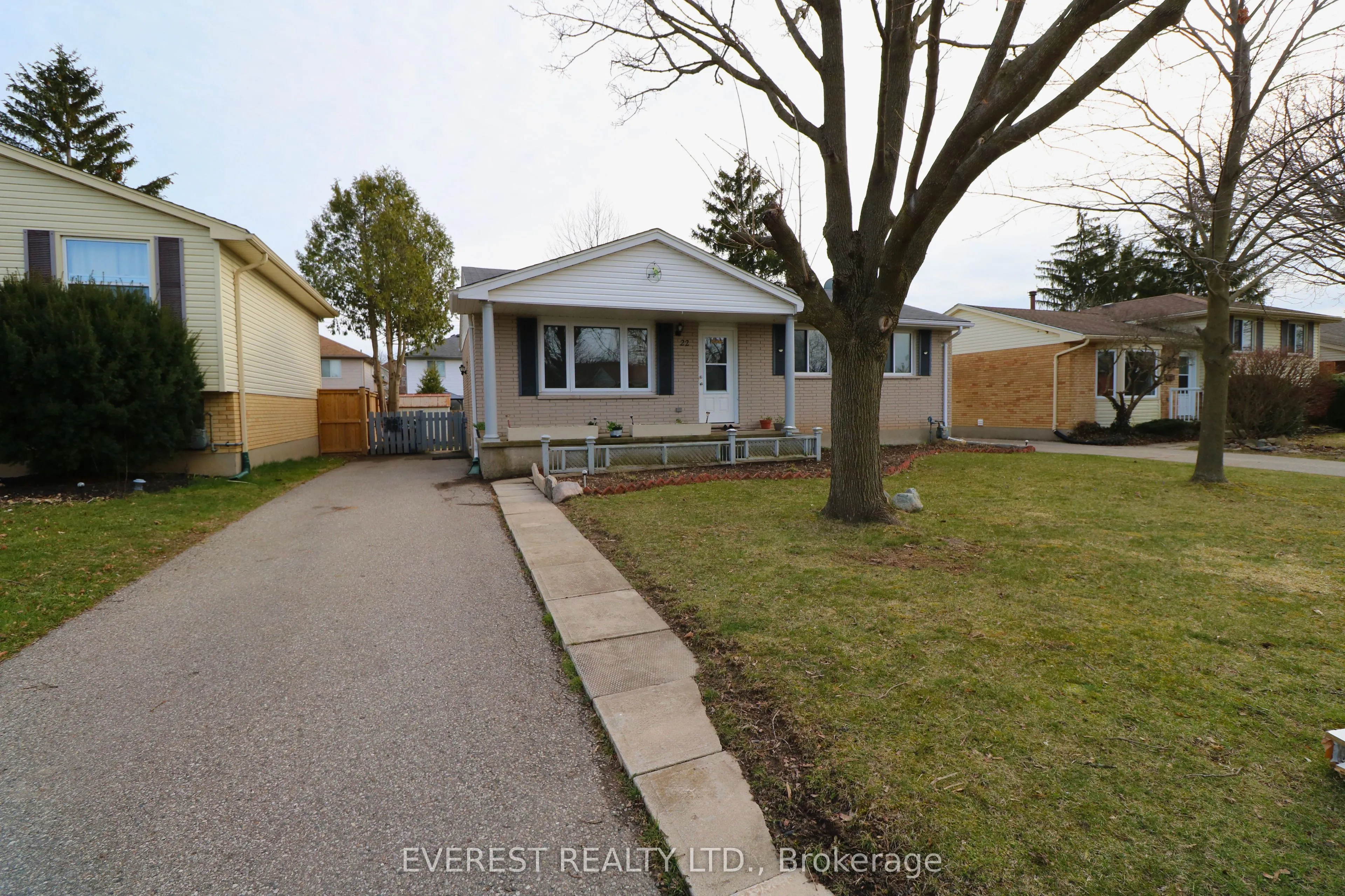 22 LEGER Avenue, ON N5R 5M3