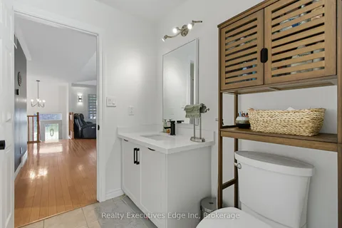 20 Landon Avenue, ON N3Y 5J8