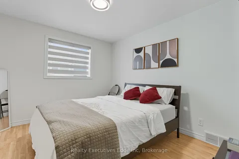 20 Landon Avenue, ON N3Y 5J8