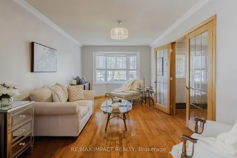 799 Daintry Crescent, ON K9A 4Z3