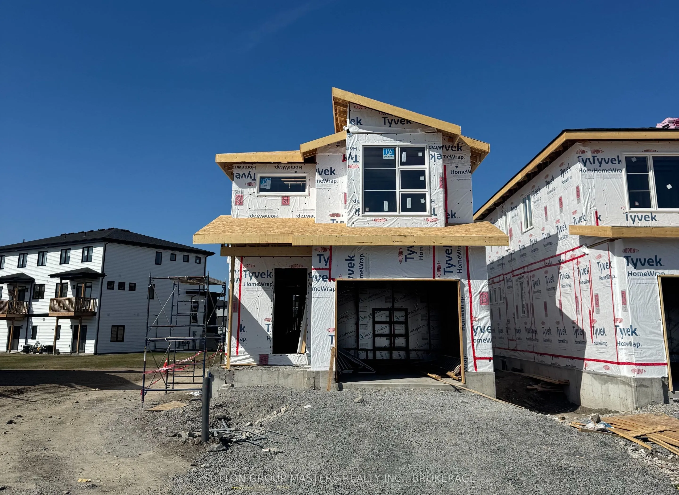 230 Dr Richard James Crescent, ON K7N 0E5