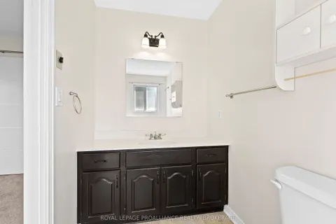 50 Davey Crescent, ON K7N 1X7