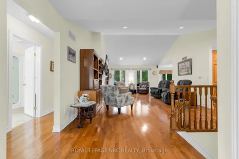 49 Cedar Park Drive, ON L3C 7C8