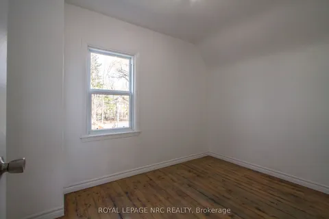 4900 St Clair Avenue, ON L2E 3T6