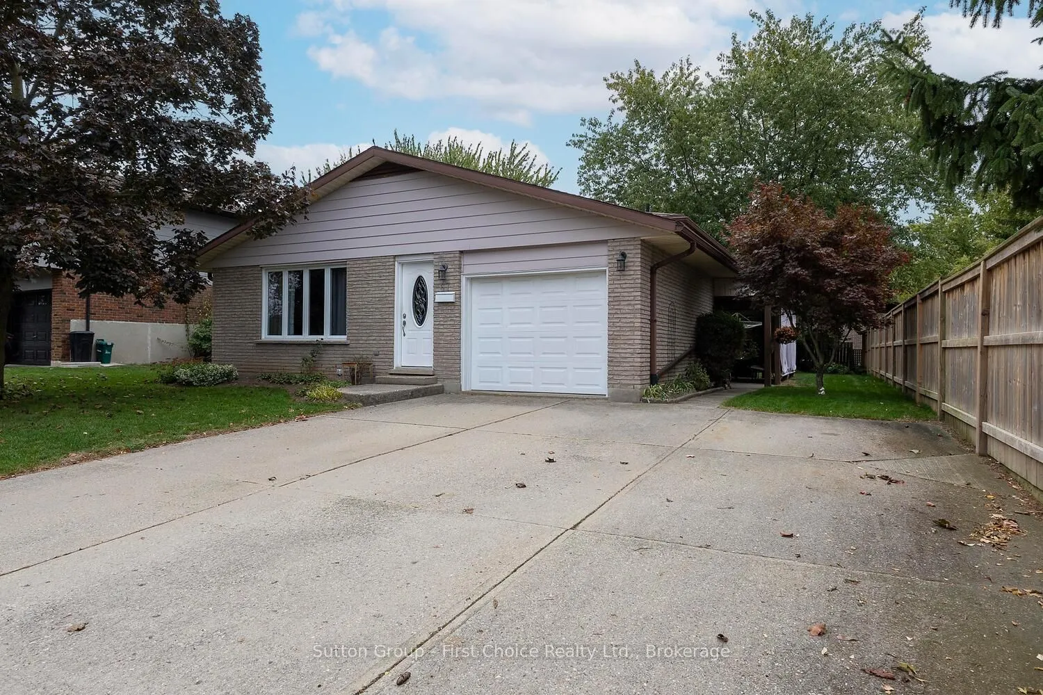 67 Dixon Road, ON N5A 6X9