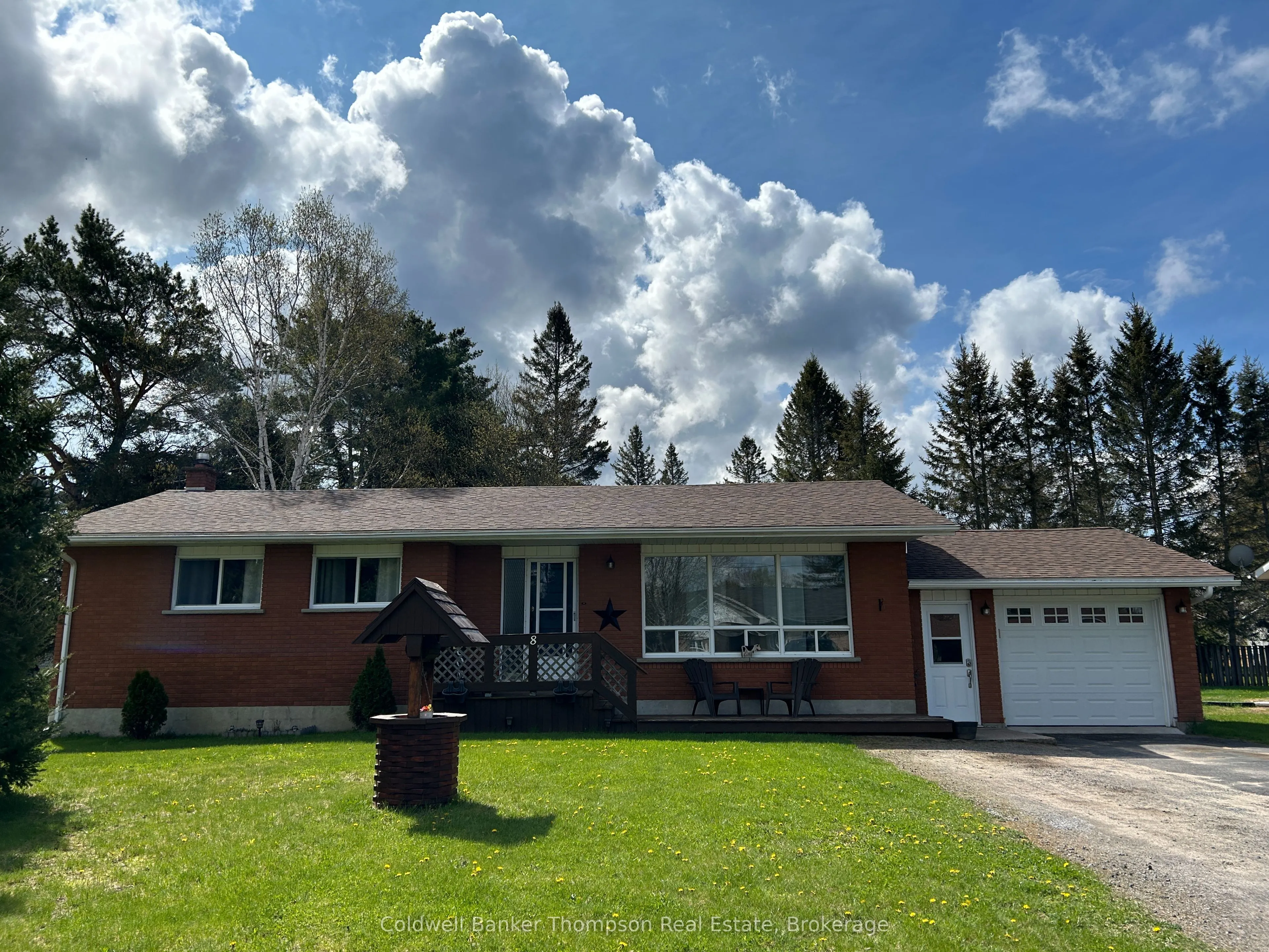 8 Tebby Boulevard, ON P0A 1X0