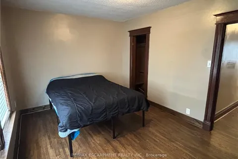 463 East Main Street, ON L3B 3X7