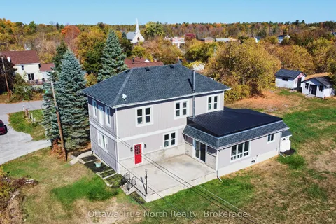 16 Mowat Street, ON K0J 1H0