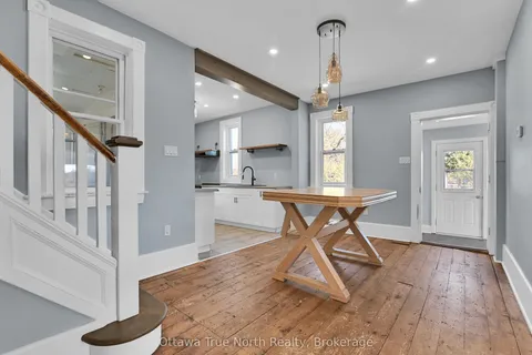 16 Mowat Street, ON K0J 1H0