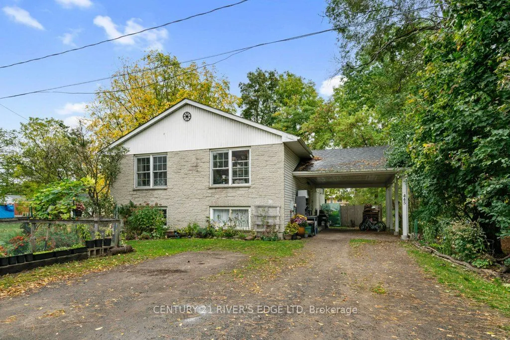 445 Railway Avenue, ON K0E 1T0