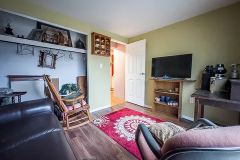 19656 Loyalist Parkway, ON K0K 1T0