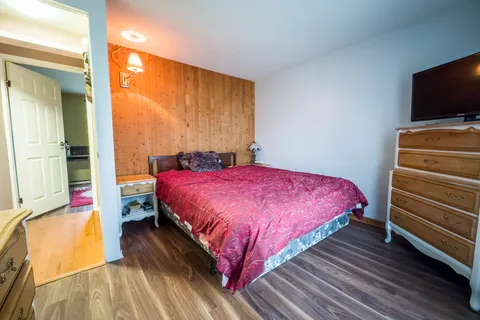 19656 Loyalist Parkway, ON K0K 1T0