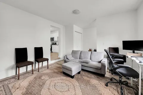 43 Centre Street, ON L2R 3A8