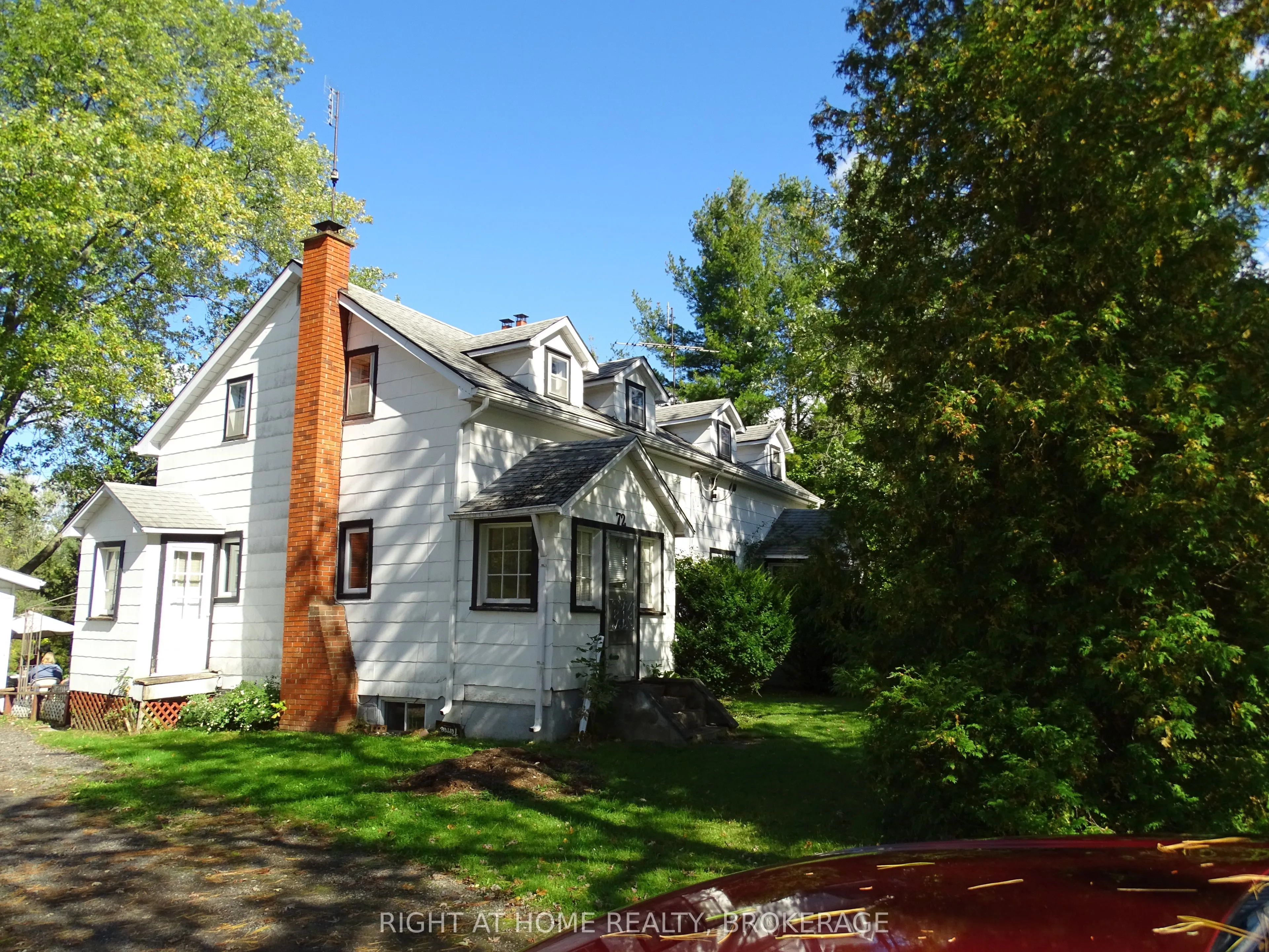 72 Bridge Street, ON L0S 1K0