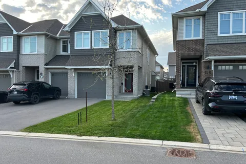 713 Cap Diamant Way, ON K4A 1J6