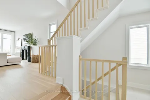 713 Cap Diamant Way, ON K4A 1J6